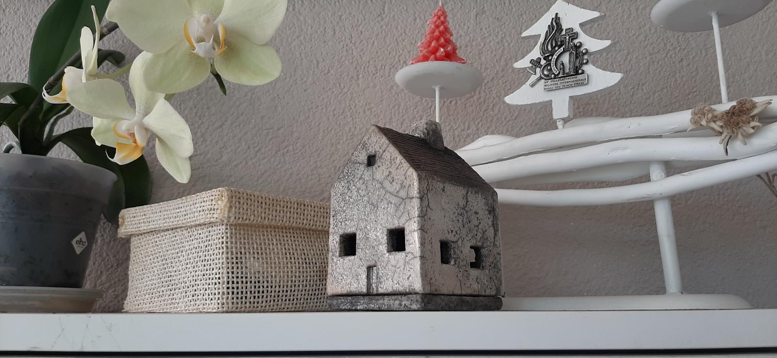 Small Houses — image 2
